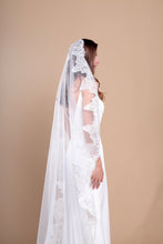 Load image into Gallery viewer, EVELYN - single layer floor length lace edged mantilla veil