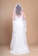 Load image into Gallery viewer, EVELYN - single layer floor length lace edged mantilla veil
