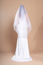 Load image into Gallery viewer, MIA - Two-tier Soft Fingertip Length Wedding Veil