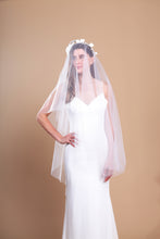 Load image into Gallery viewer, CHARLOTTE - elegant hand cut fingertip length wedding veil