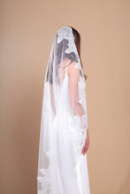 Load image into Gallery viewer, EVELYN - single layer floor length lace edged mantilla veil