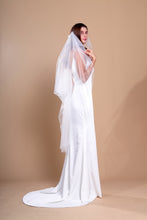Load image into Gallery viewer, CHARLOTTE - elegant hand cut fingertip length wedding veil