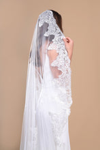 Load image into Gallery viewer, EVELYN - single layer floor length lace edged mantilla veil