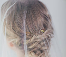 Load image into Gallery viewer, White wedding vei with two golden hair pins
